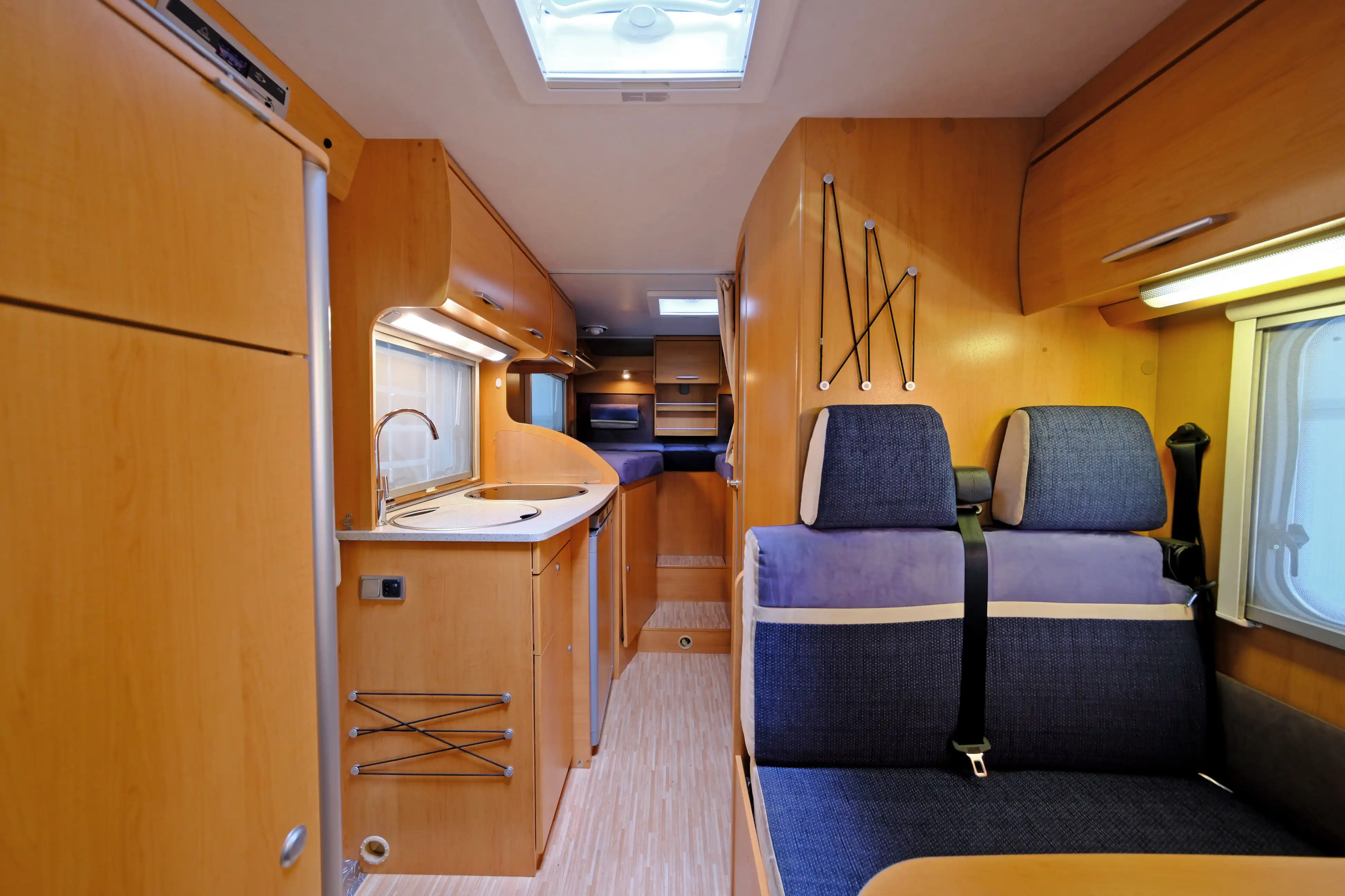 HYMER-ERIBA Van 572 